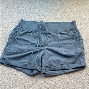 Stitch Star Women's pull on green Shorts size small